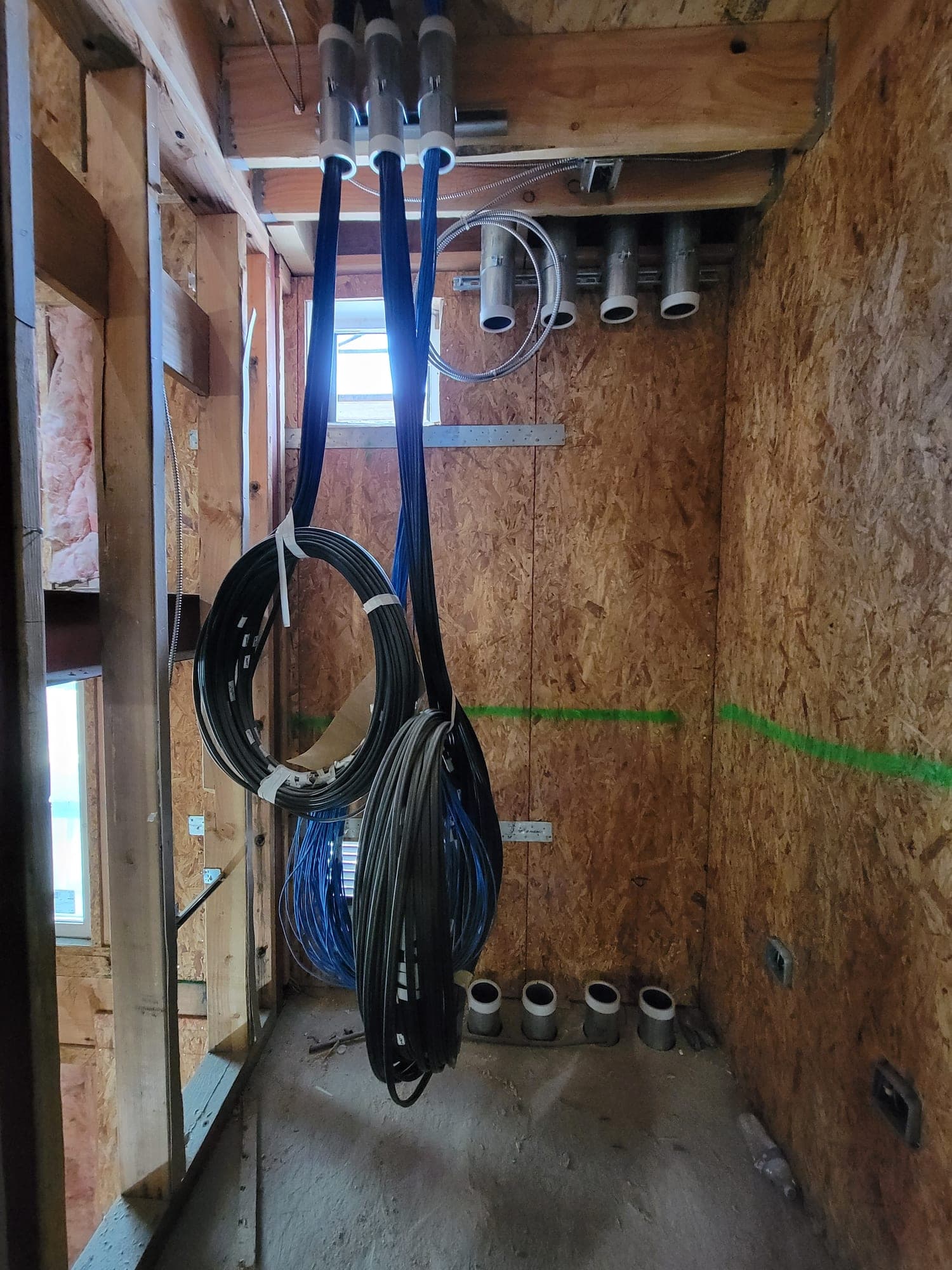 Low Voltage — photo 2